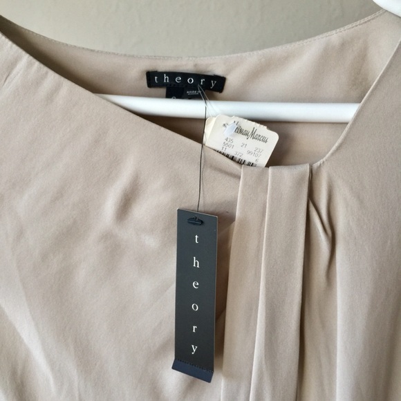 Closet Clear Out!⚡️THEORY Silk Top - Picture 4 of 7